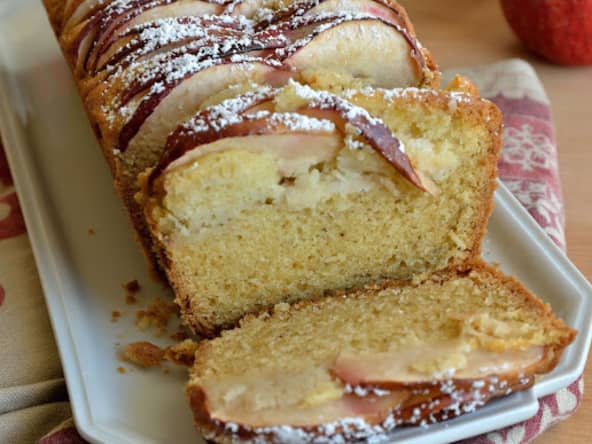 Cake aux pommes et fève tonka