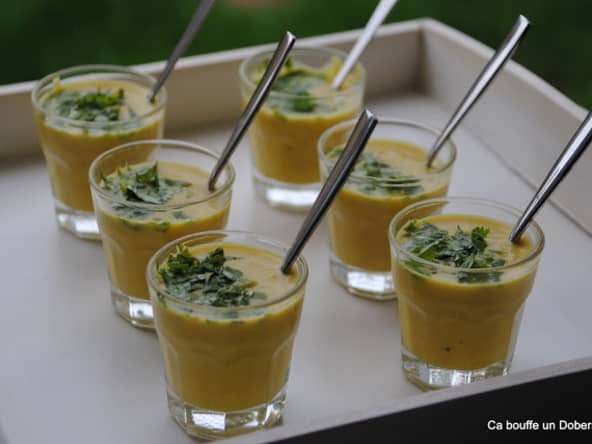 Crème de chou-fleur au lait de coco