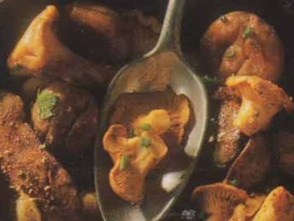 Poêlée de girolles aux béatilles et châtaignes - Recette automnale