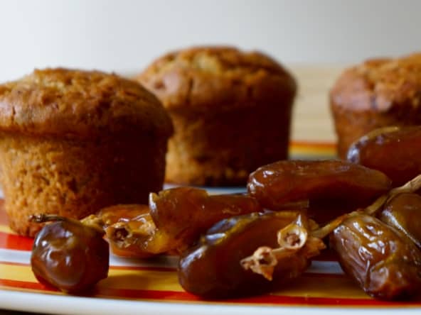 Moelleux aux dattes et à la fleur d'oranger