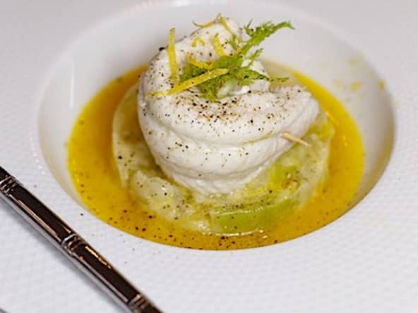 Filets de sole au beurre de clémentine et fondue de poireaux fenouils