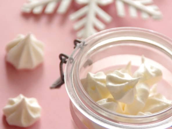 Meringues à l'amande amère