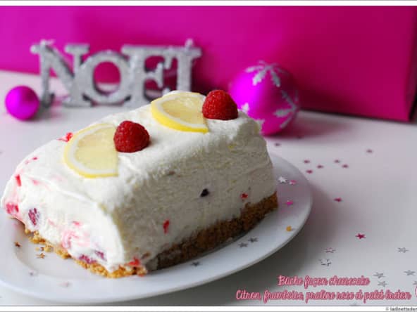 Bûche cheesecake citron, framboise et palet breton