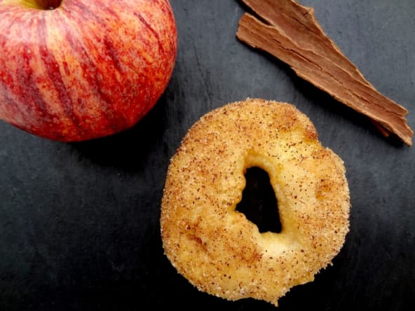 Beignets croustillants pomme cannelle