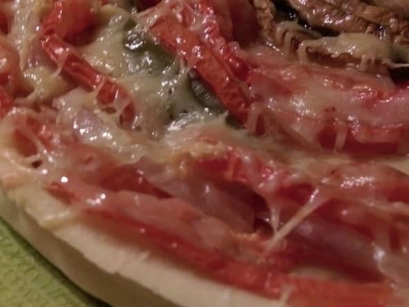 Tarte rosace tomate , poivron, oignon et champignon