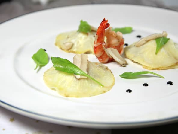 Ravioles ouvertes de céleri aux crevettes et cèpes
