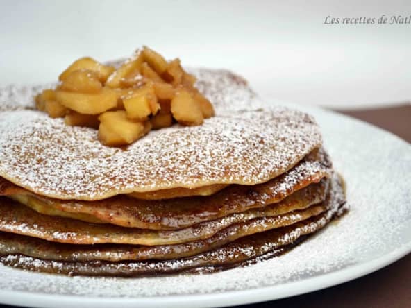 Gâteau de crêpes aux pommes caramélisées