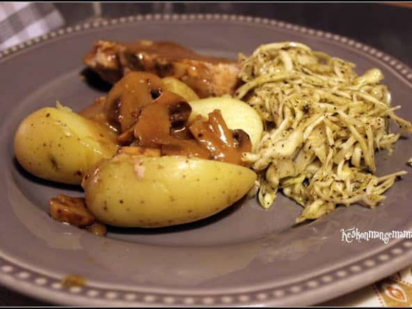 Rôti de porc braisé à la moutarde et chou vert râpé aux épices
