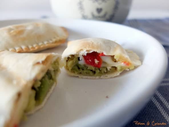 Petits chaussons à l’avocat