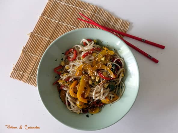 Salade d’Udon aux deux poivrons