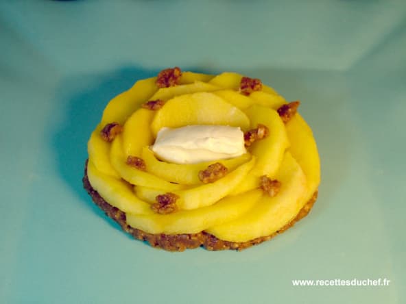 Tarte aux pommes sur céréales Lion et Carambar