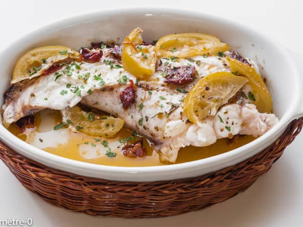 Lotte au citron confit, coriandre et tomates confites