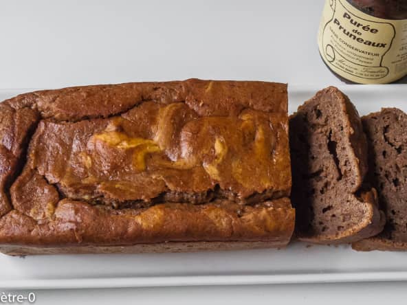 Gâteau du matin à la compote de pruneaux