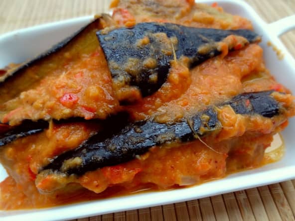 Balado terong (Brunei) : une recette d'aubergines sauce aux crevettes