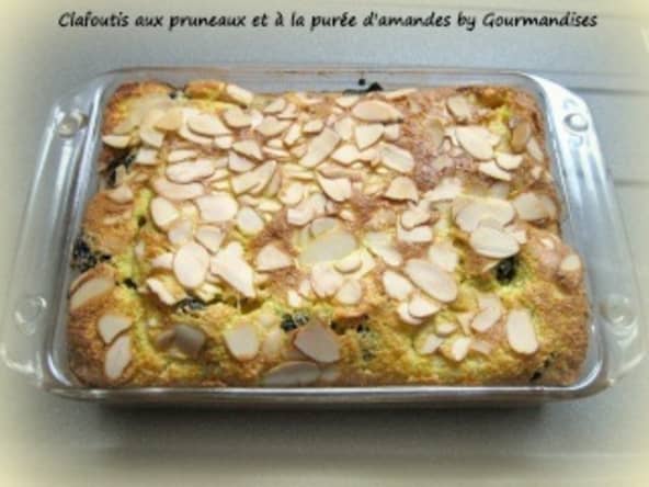 Clafoutis aux pruneaux et à la purée d'amande