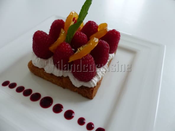Sablé aux framboises et au lemonquat confit, chantilly à la framboise