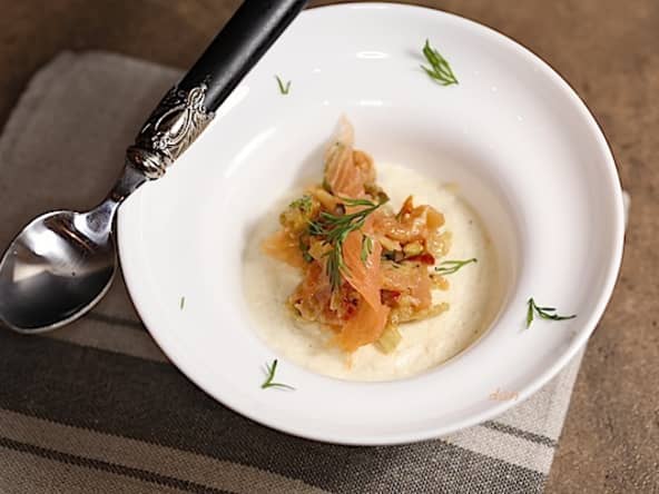 Panna cotta au fenouil aux petits légumes et saumon fumé