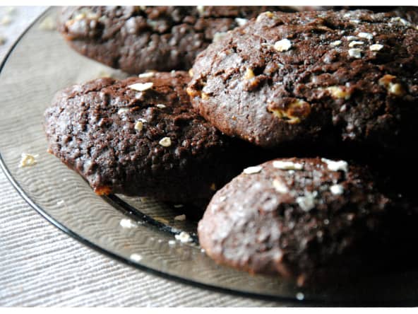 Biscuits sains, protéinés et moelleux "Dark" à la Guinness