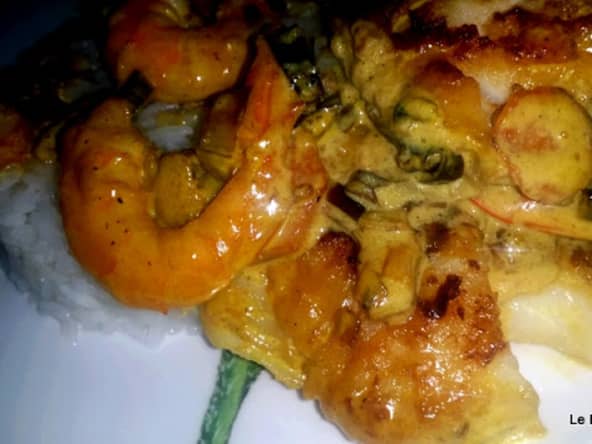 Filet de merlan à la crème sur lit de poireaux et de carottes