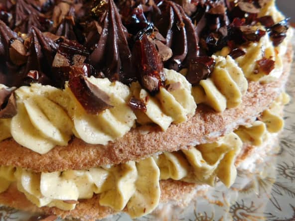 Succès au praliné, chocolat et amandes caramélisées