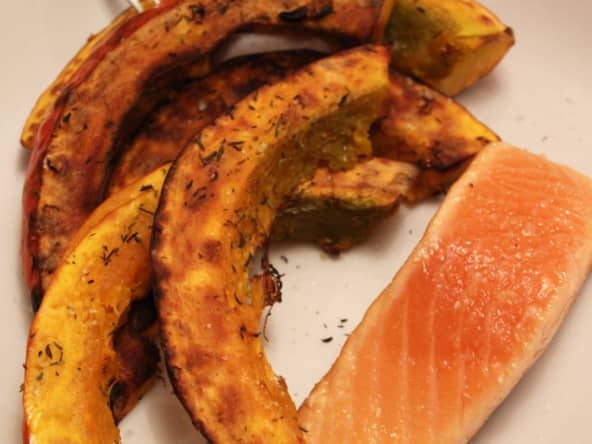 Potimarron rôti aux épices et saumon cuit à l'unilatérale