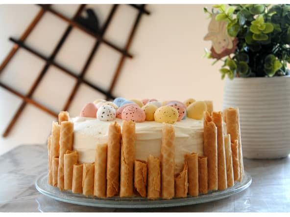 Vacherin glacé fraise et vanille de Pâques