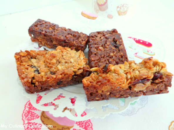 Barres aux 5 céréales aux deux chocolats, cranberries et cacahuètes