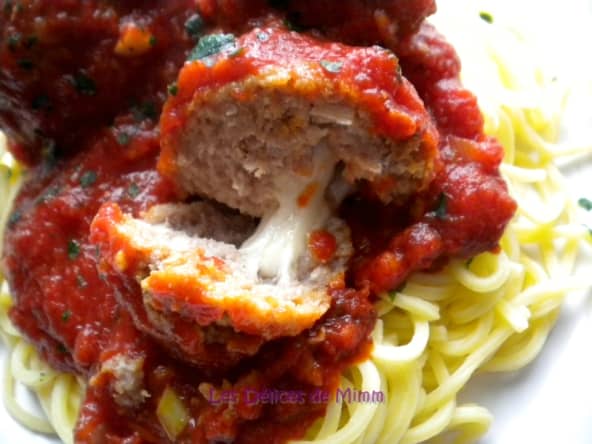 Boulettes de viande farcies au fromage italien Filante