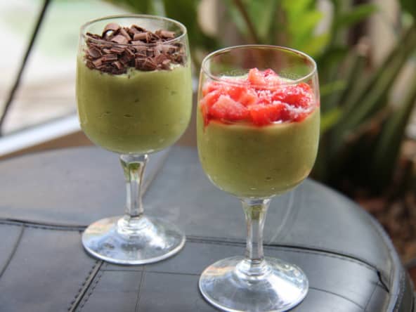 Verrines d’avocat coco, chocolat ou fraise