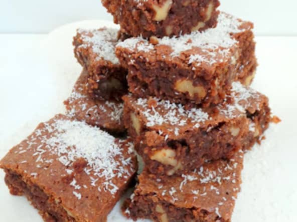Brownies chocolat au lait, noix et noix de coco