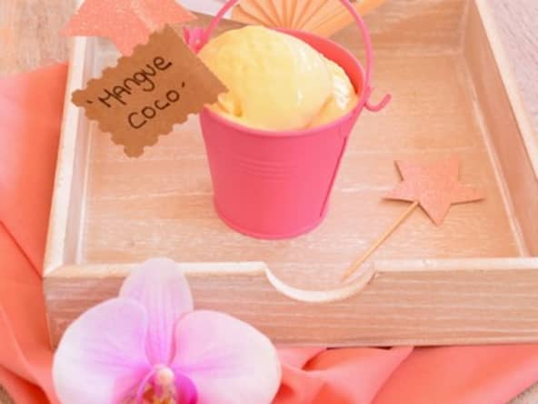 Yaourt glacé à la mangue et au lait de coco