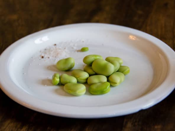 Juste des fèves à la croque au sel