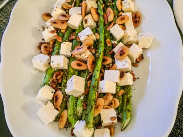 Des asperges grillées