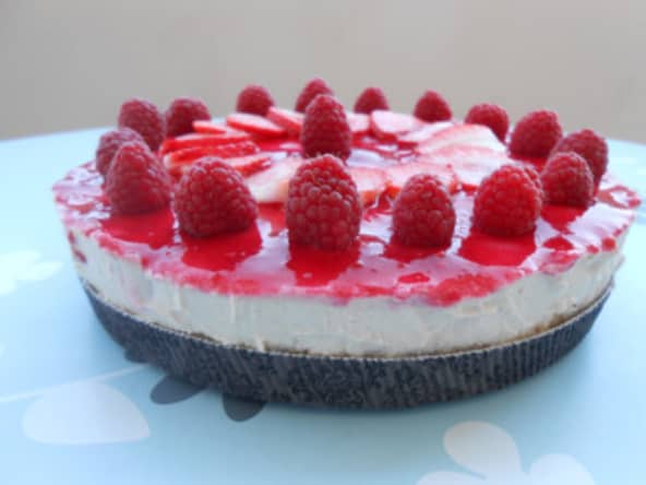 Cheesecake cru aux fraises, framboise et noix de coco