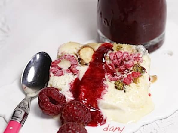 Nougat glacé à la framboise