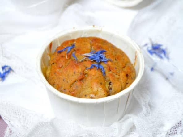 Muffins à la rhubarbe, graines de pavot et aux bleuets vegan et sans gluten