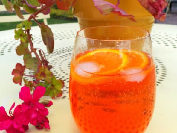 Spritz, l'apéro en vogue, en deux versions
