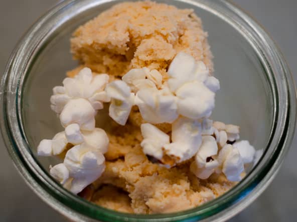 Glace originale aux pop corn caramélisés
