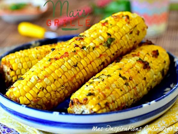 Épis de maïs grillé avec delicieuse marinade