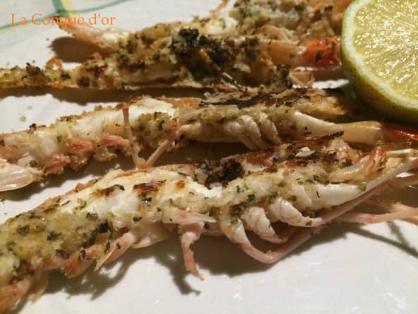 Langoustines grillées et panées, origan