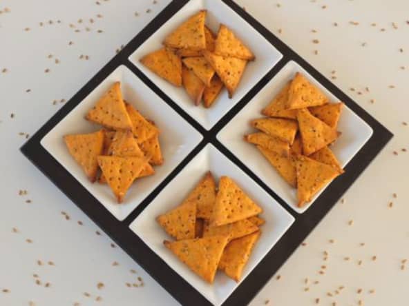 Crackers à la tomate et au sésame