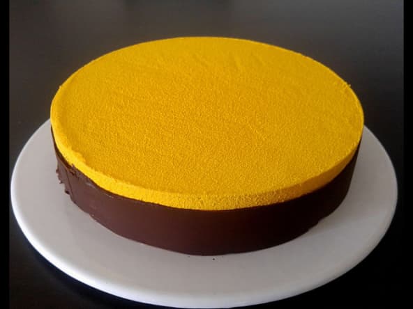 Entremets Yuzu Gianduja, biscuit dacquoise