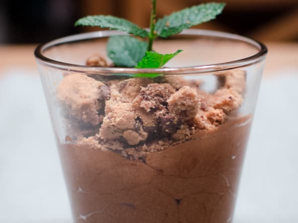Mousse au chocolat façon pot de menthe fraîche