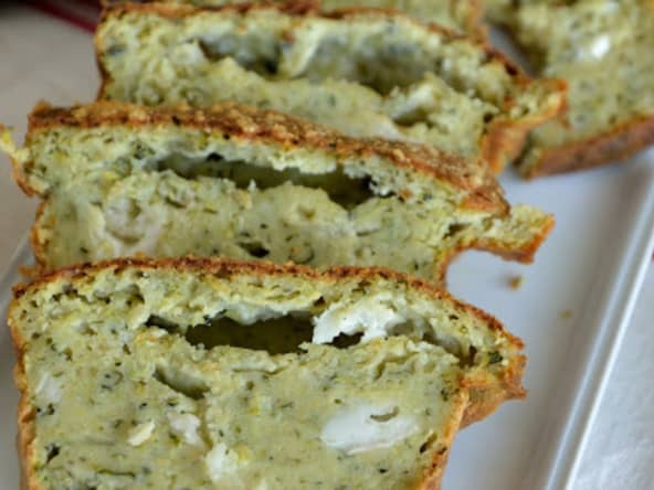 Cake de courgette au pesto et au chèvre