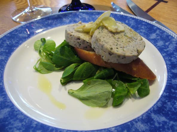 Terrine de maquereaux fumés à l'aneth et au fenouil pour l'apéritf