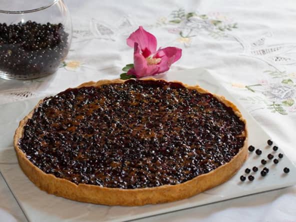 Tarte aux baies de sureau noir sur crème d'amande