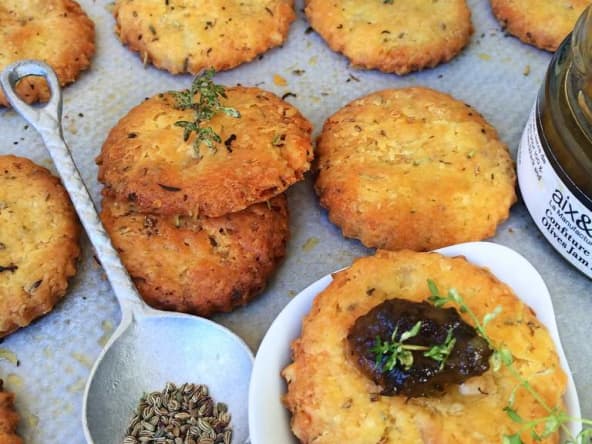 Crackers à l'ajwain et au chèvre