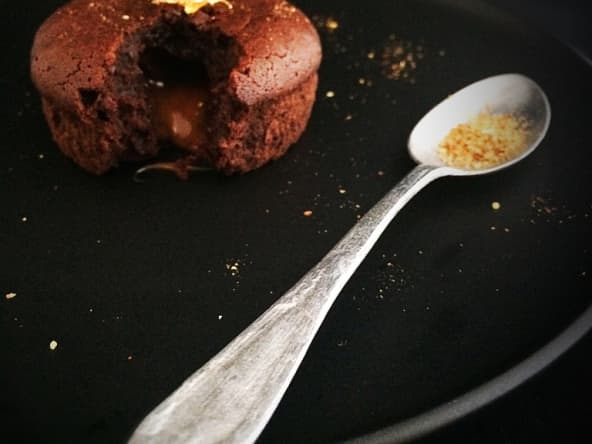 Fondant chocolat, coulant caramel au beurre salé et piment d'Espelette