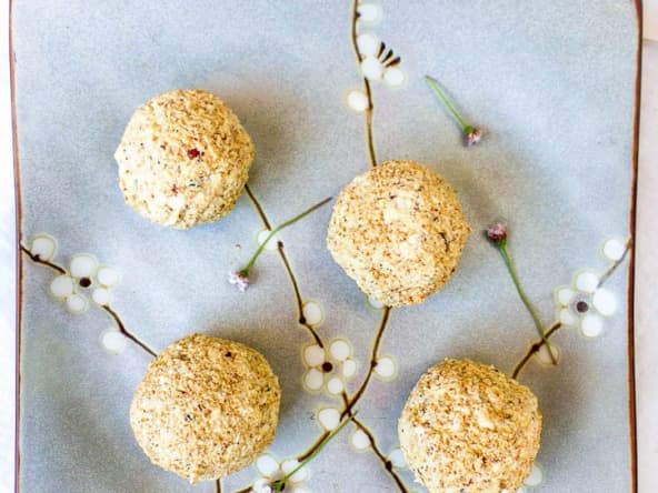 Tofu maison aux épices et noisettes