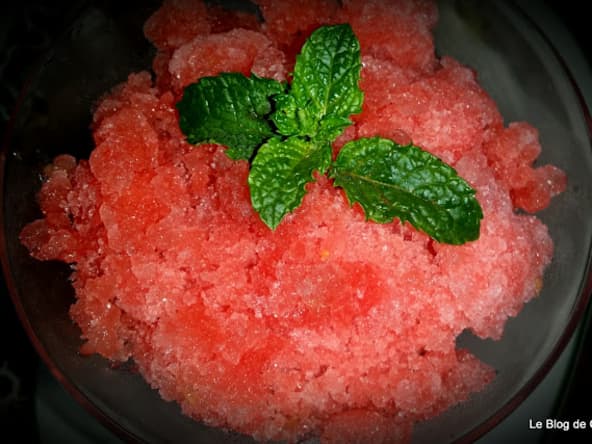 Granité parfumé de pastèque à la menthe